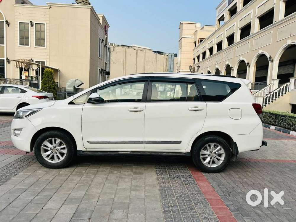 Toyota Innova Crysta 2.4 G Mt, 2020, Diesel