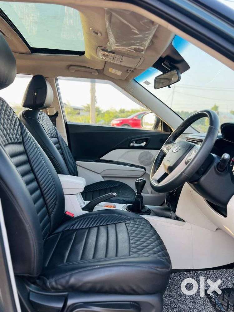 Mahindra Xuv300 W8 Diesel, 2022, Diesel
