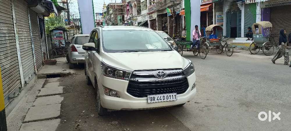 Toyota Innova Crysta 2.4 2017