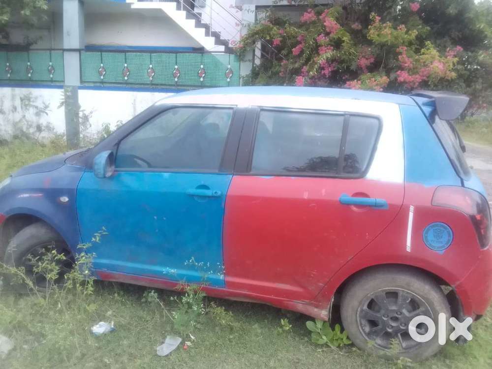 Swift 2005 Petrol - Zxi .rs 100000