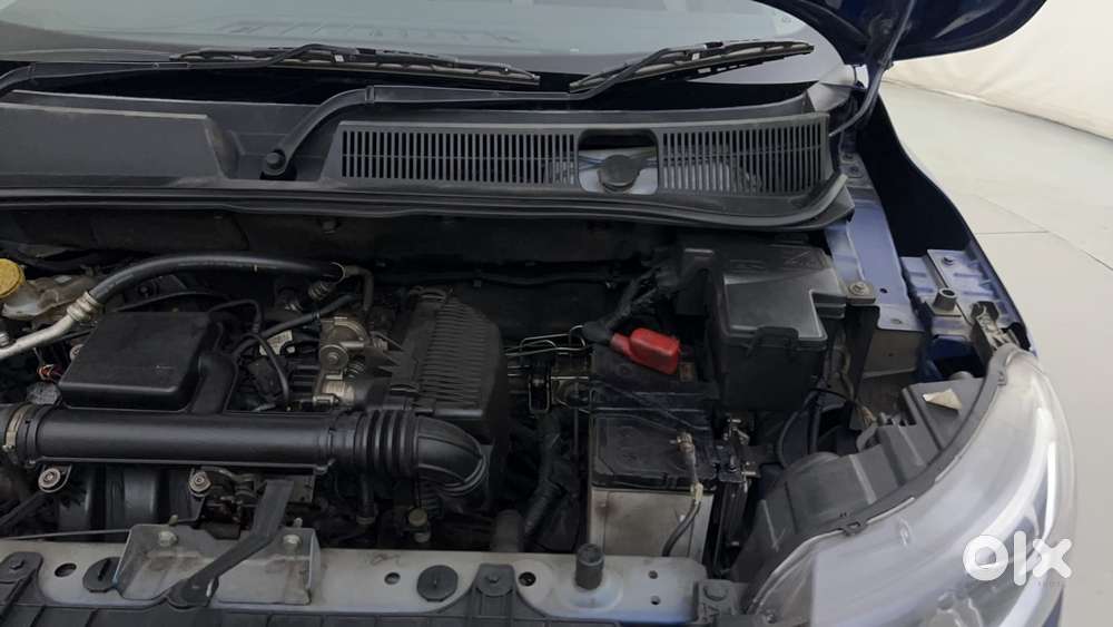 Renault Triber Rxz, 2022, Petrol