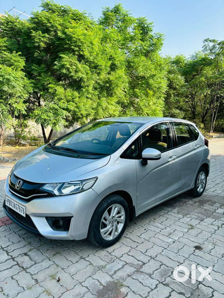 Honda Jazz V Automatic, 2015, Petrol