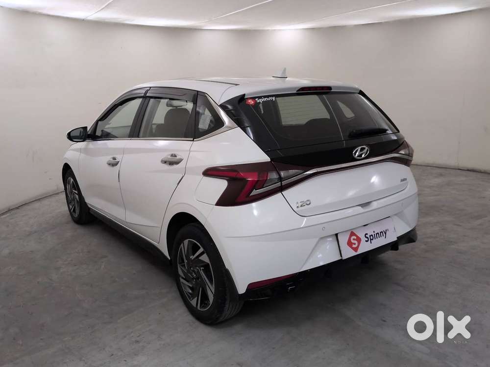 Hyundai New I20 1.2 Asta (o) Ivt, 2023, Petrol
