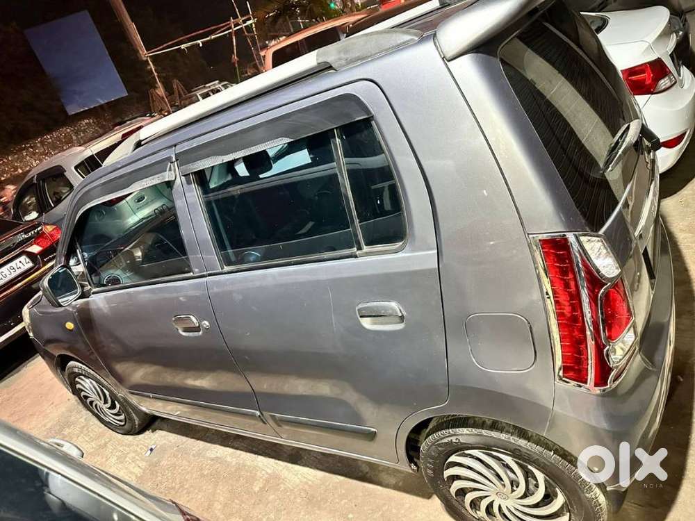 Maruti Suzuki Wagon R Amt Vxi, 2017, Cng & Hybrids