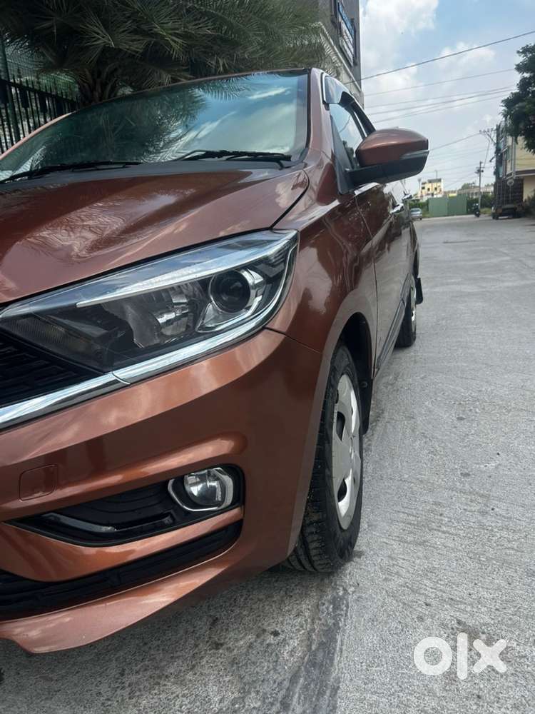 Tata Tigor Petrol 2017