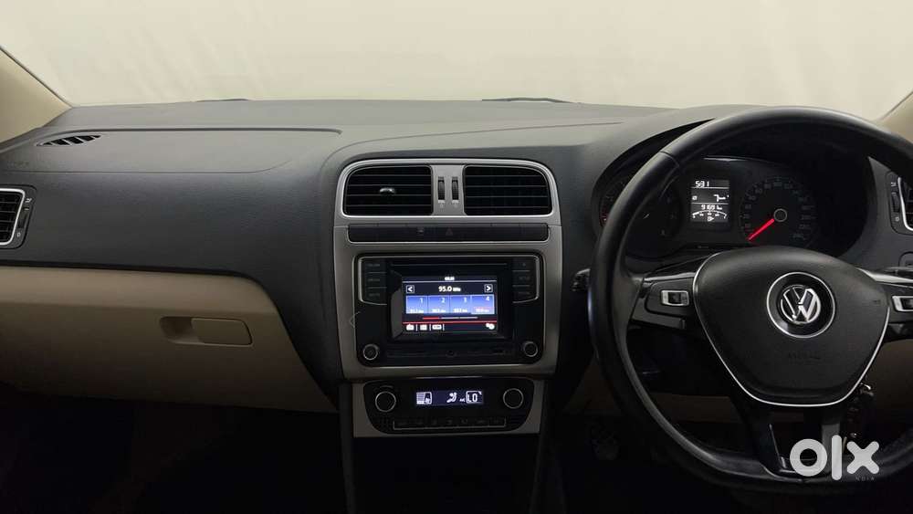 Volkswagen Polo 2009-2013 Petrol Highline 1.2l, 2016, Petrol