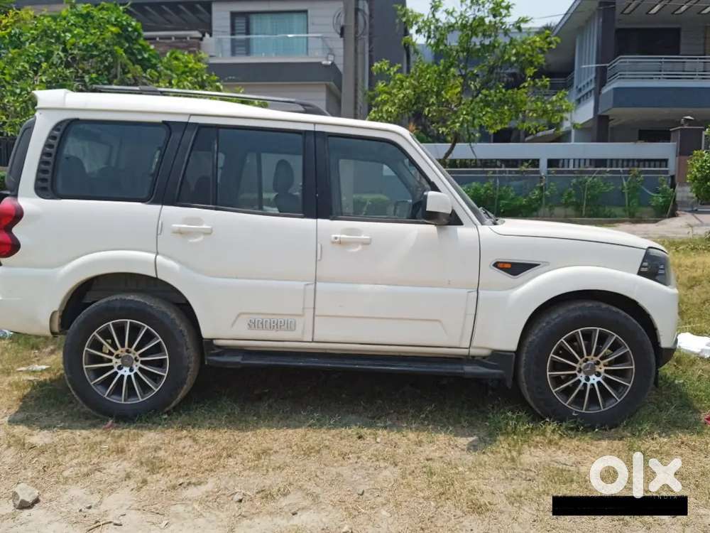 Mahindra Scorpio 2017 Diesel 102000 Km Driven