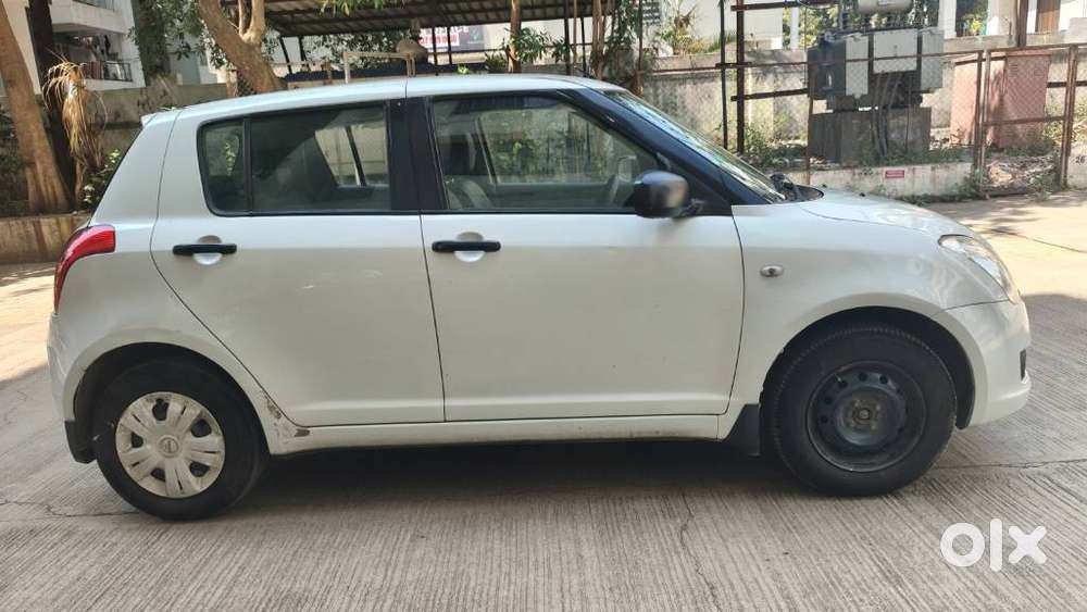 Maruti Suzuki Swift Vxi + Manual, 2010, Petrol