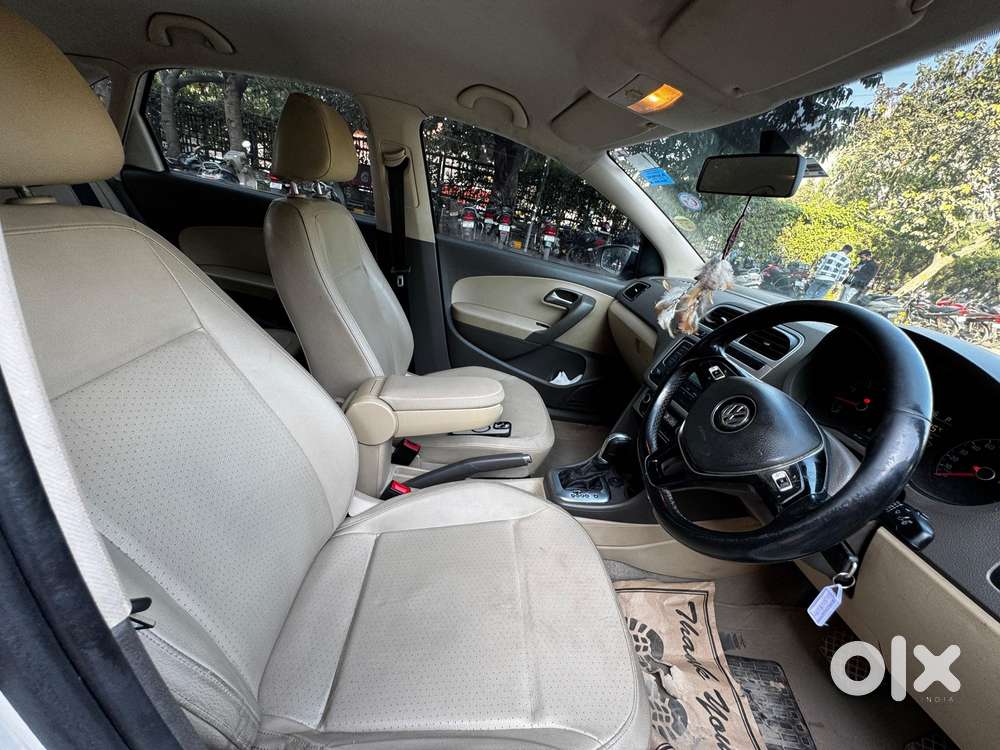Volkswagen Vento 1.2 Tsi Highline Plus At, 2016, Petrol