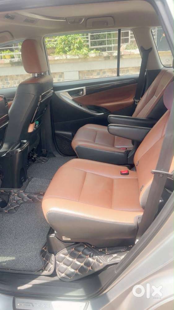 2022 Toyota Innova Crysta Gx