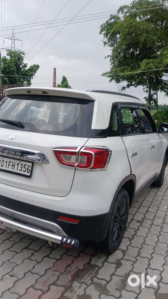 Maruti Suzuki Brezza 1.5 Zxi At Smart Hybrid, 2022