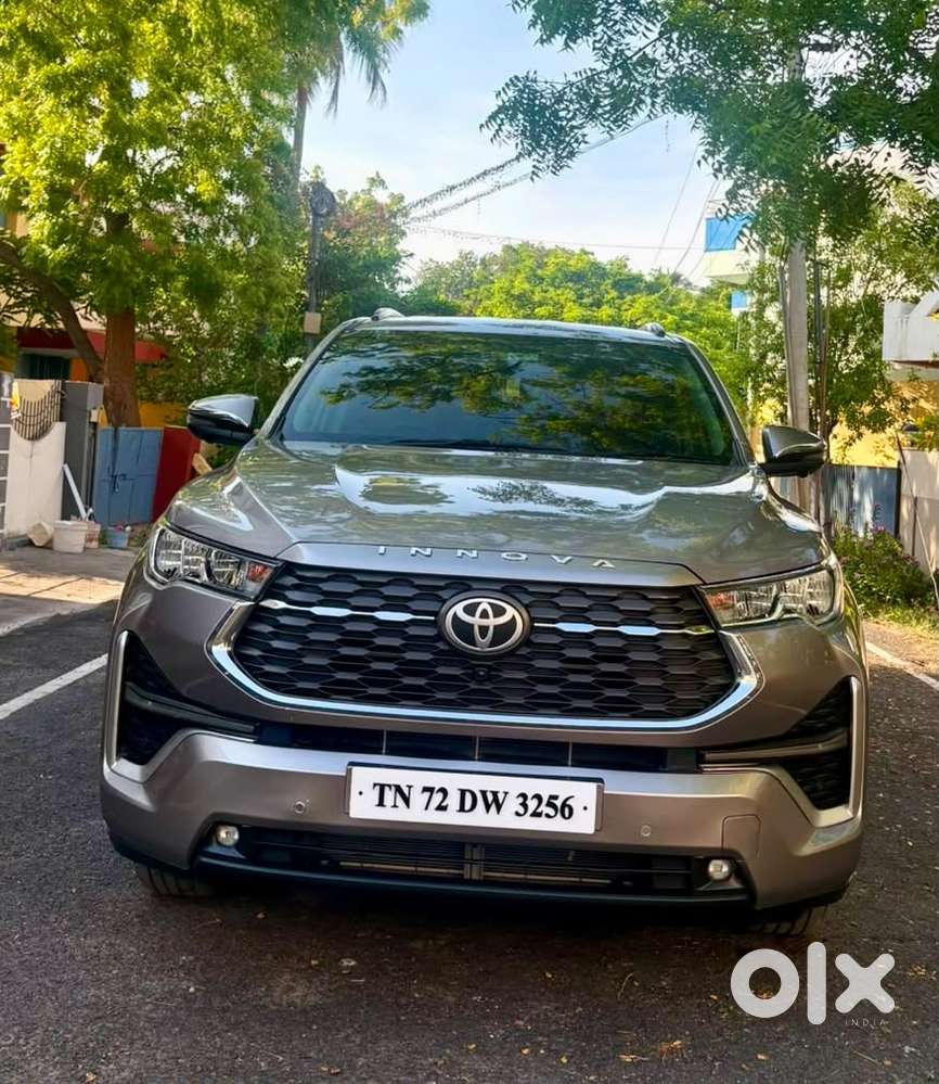 Toyota Innova Hycross 2.0 Vx Hybrid 7 Str, 2023, Petrol