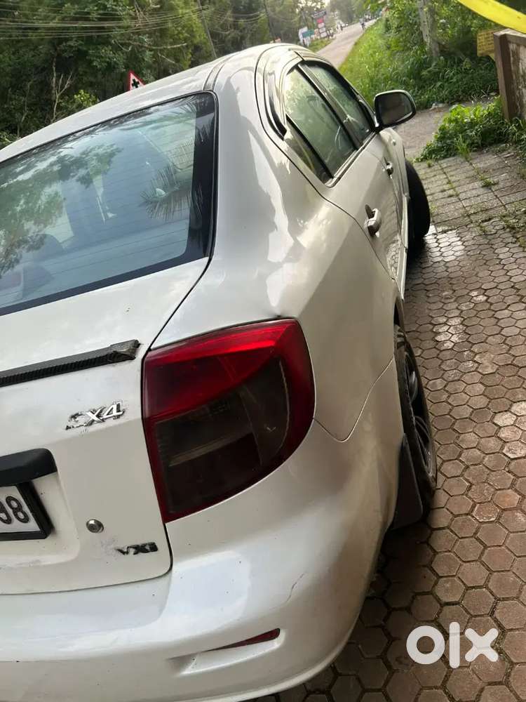Maruti Suzuki Sx4 2010