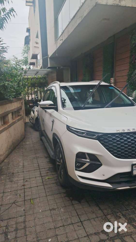 Mg Hector Plus 2022 Petrol 26000 Km Driven