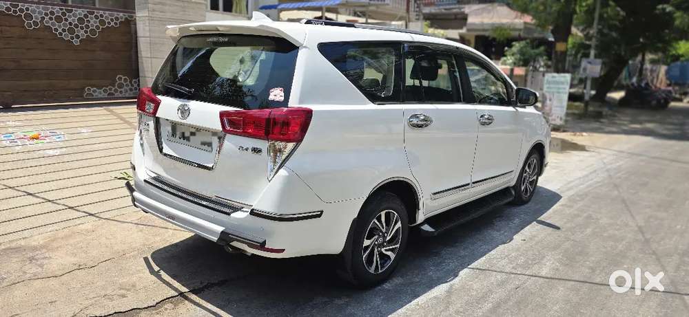 Toyota Innova Crysta