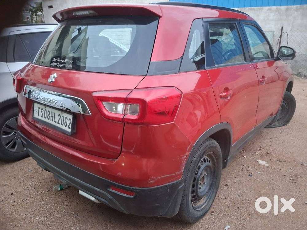 Maruti Suzuki Brezza 1.5 Vxi At Smart Hybrid, 2021, Petrol