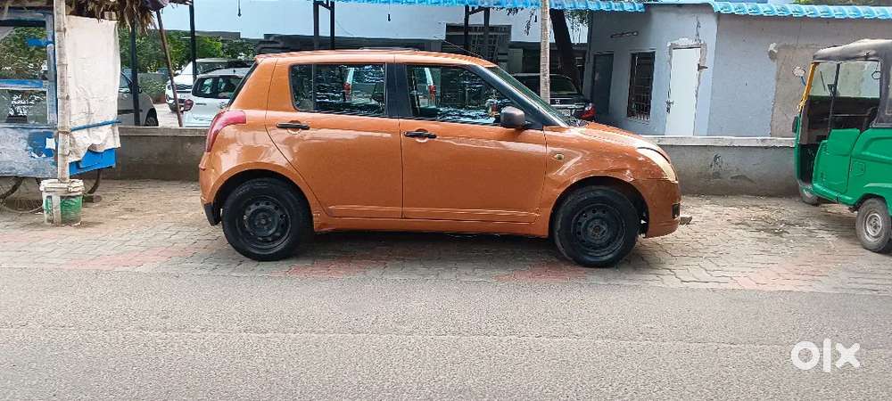 Maruti Suzuki Swift 2005 Petrol 113000 Km Driven