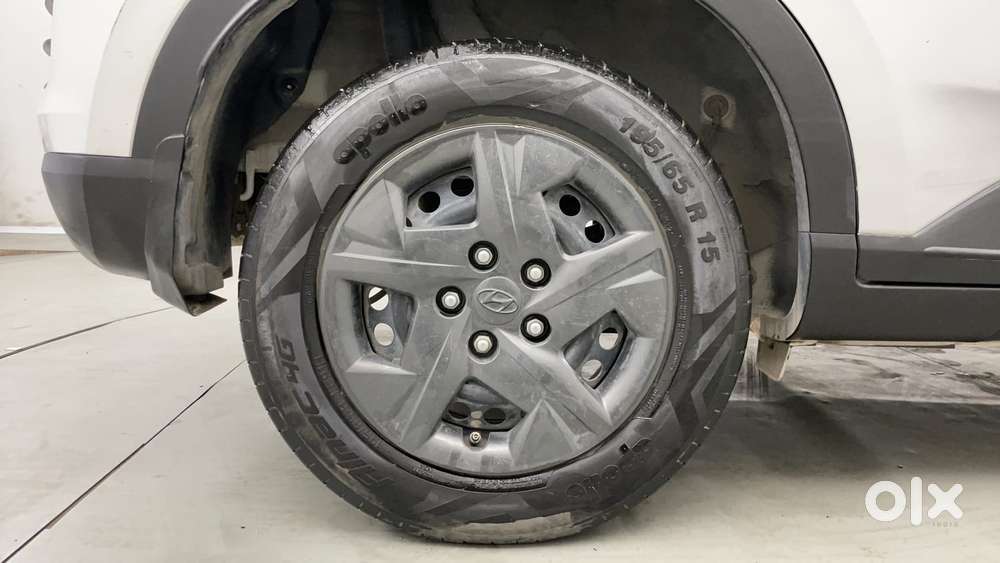 Hyundai Venue S Plus Mt 1.2 Kappa, 2024, Petrol