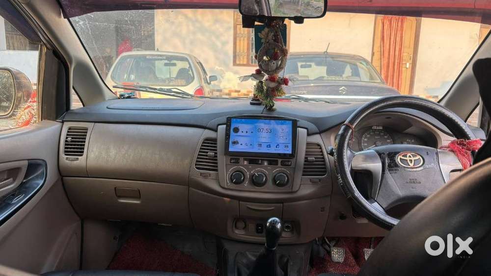 Toyota Innova 2.5 G (diesel) 8 Seater, 2016, Diesel