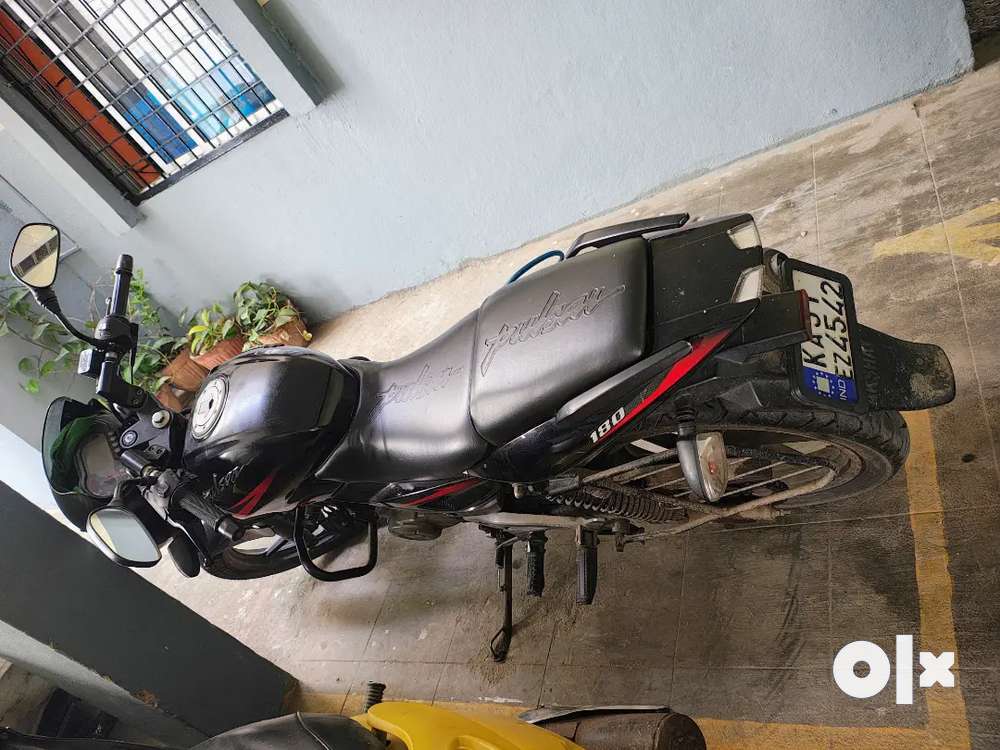 New tyre new insurance. New chain pocket all services done Motorcycles 1796267145
