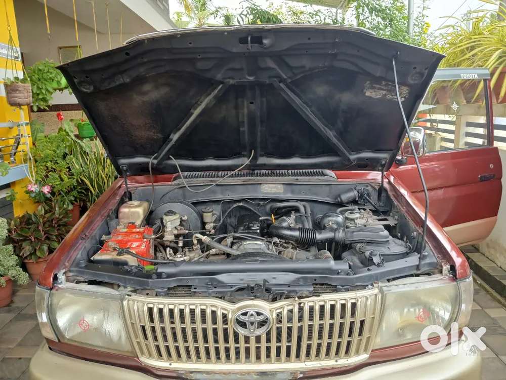 Toyota Qualis 2001 Diesel Well Maintained