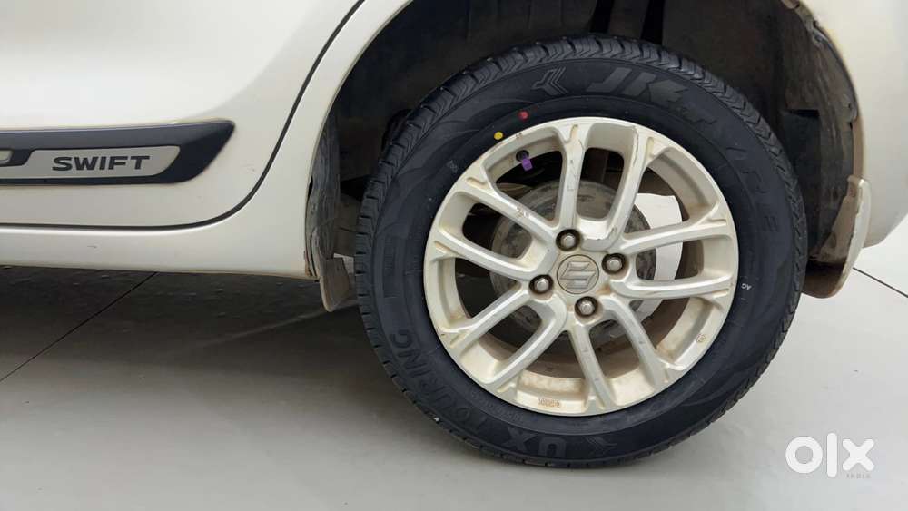 Maruti Suzuki Swift Amt Zxi, 2022, Petrol