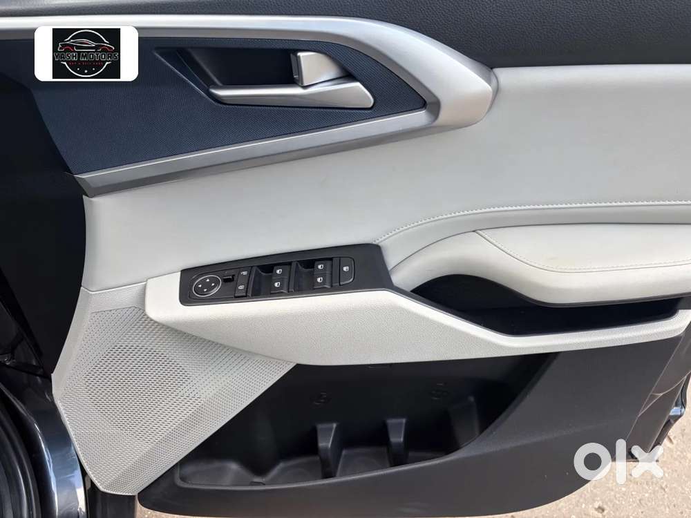 Kia Carens G1.5 6mt Gravity, 2024, Petrol