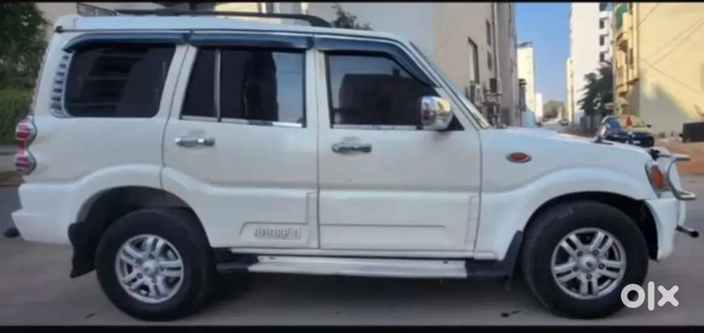 Mahindra Scorpio 2011 Diesel 2nd Owner