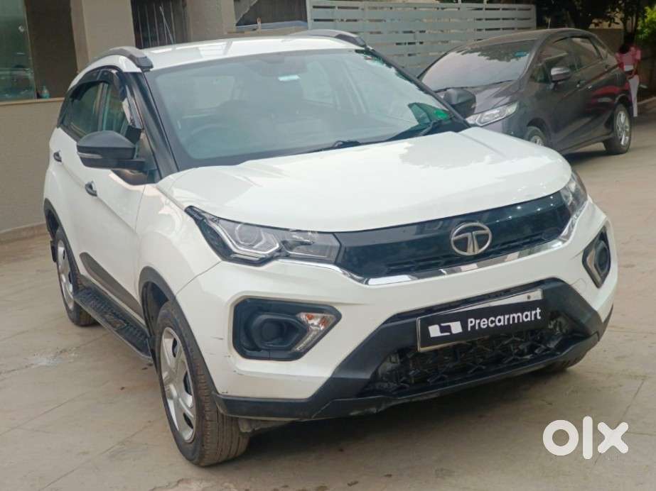 Tata Nexon 1.2 Revotron Xma Amt, 2022, Petrol