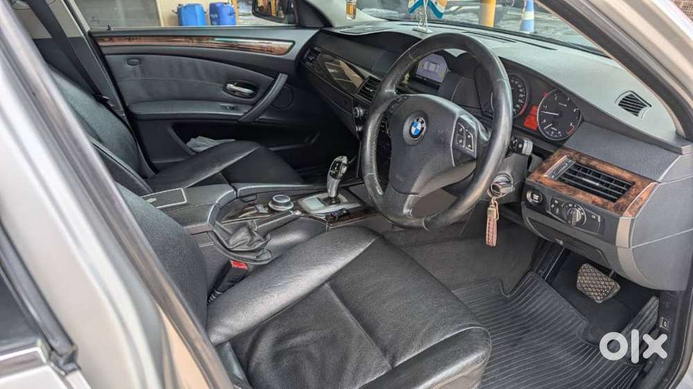 Bmw 530d •	Inline 6 Cylinder Common Rail Turbo Diesel