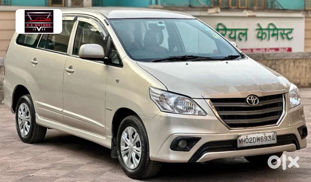Toyota Innova 2.5 G (diesel) 8 Seater Bs Iv, 2015, Diesel