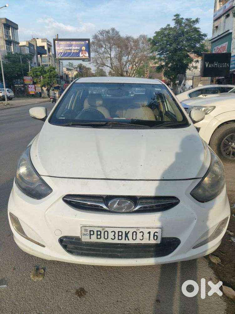 Hyundai Verna, 2014, Diesel