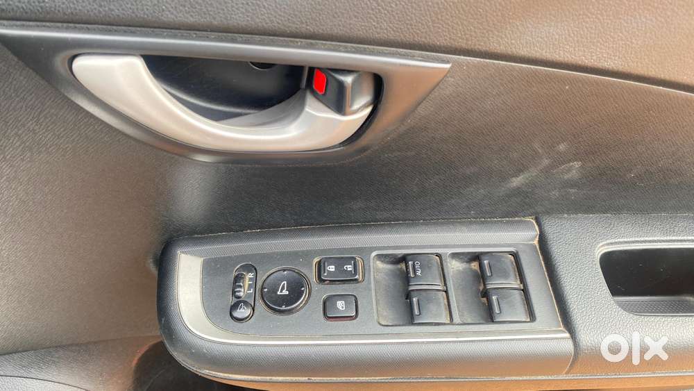 Honda Br-v I-vtec V Cvt, 2017, Petrol