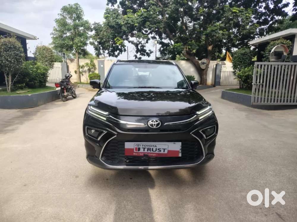 Toyota Urban Cruiser Hyryder 1.5 V Hybrid, 2023, Petrol
