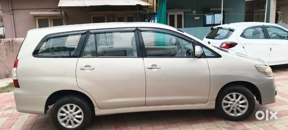 Toyota Innova Diesel 2014