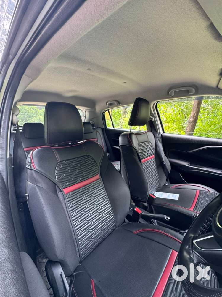 Maruti Suzuki Swift Petrol 2025