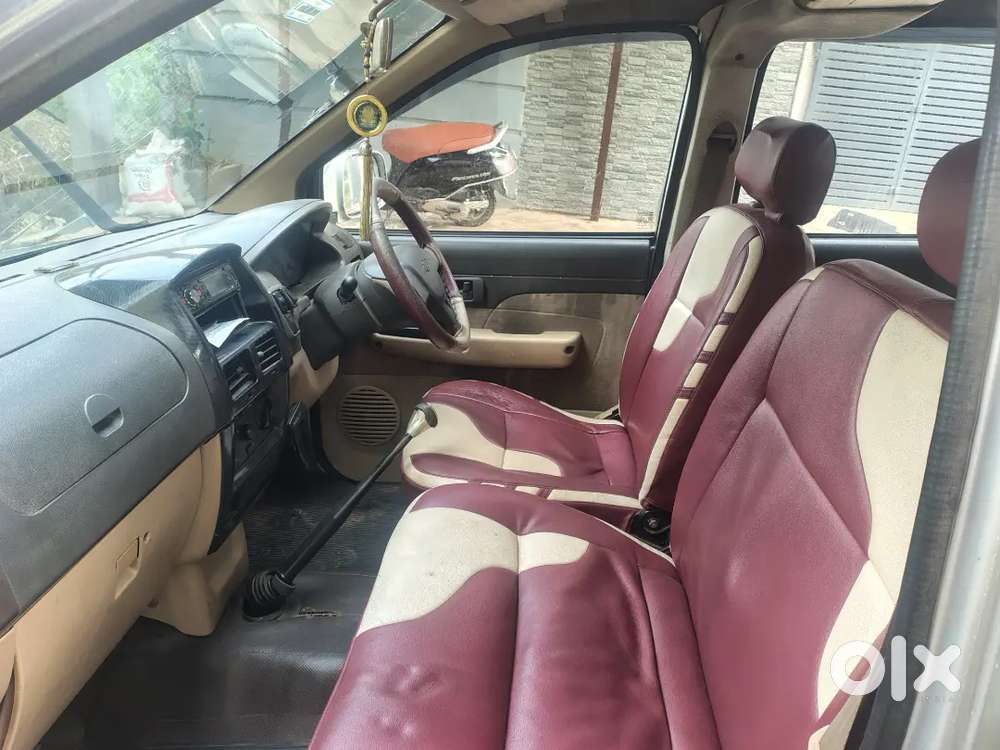 Tavera Vehicle