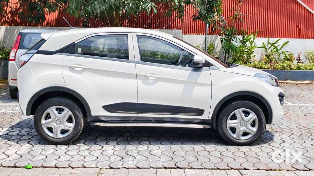 Tata Nexon 1.2 Revotron Xma, 2019, Petrol