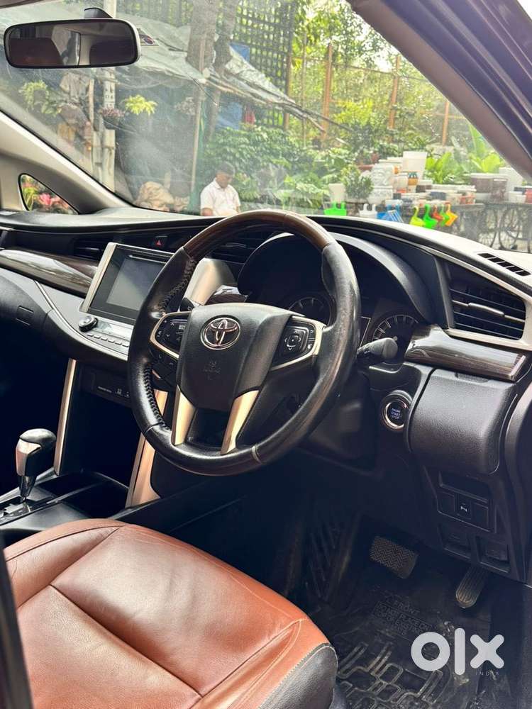 Toyota Innova Crysta 2.7 Zx At, 2016, Diesel