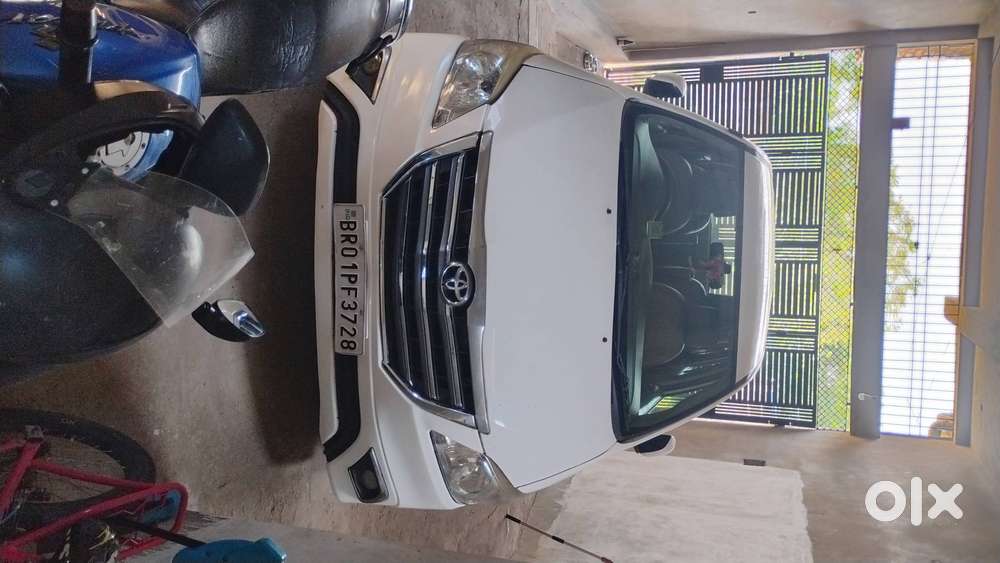 Toyota Innova 2015 Diesel Variant