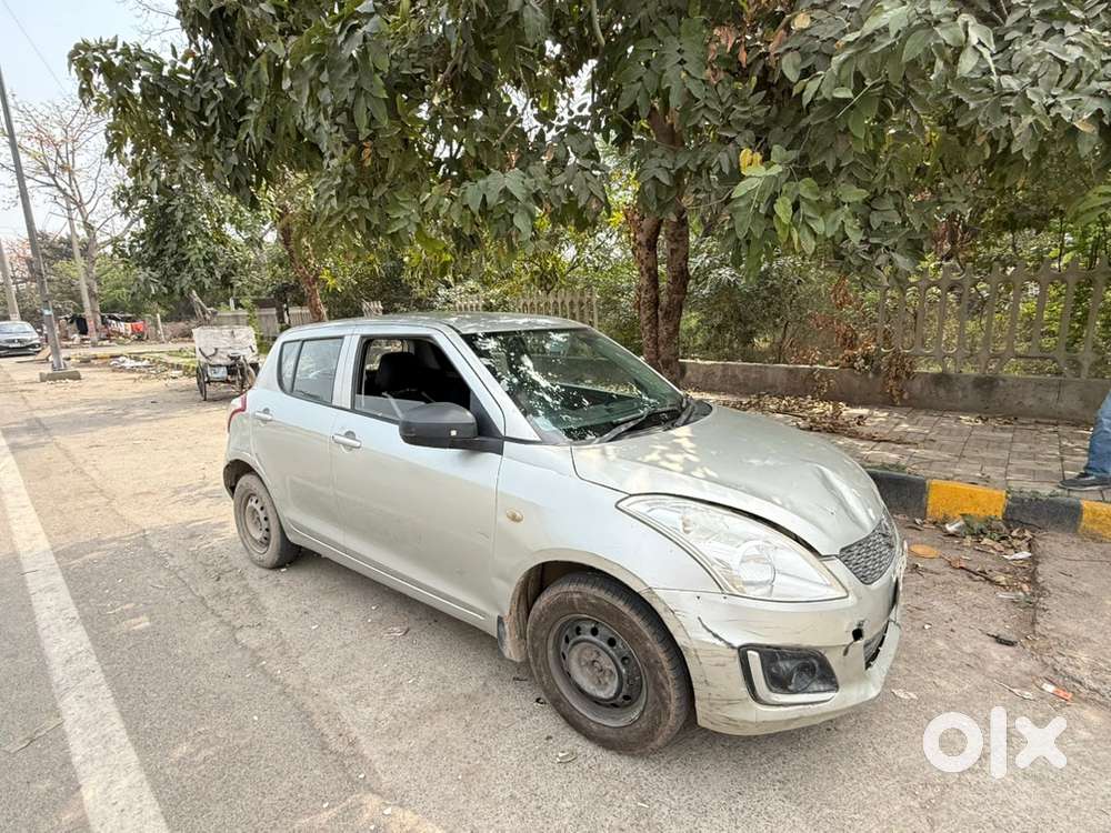 Maruti Suzuki Swift 2012 Cng & Hybrids Well Maintained
