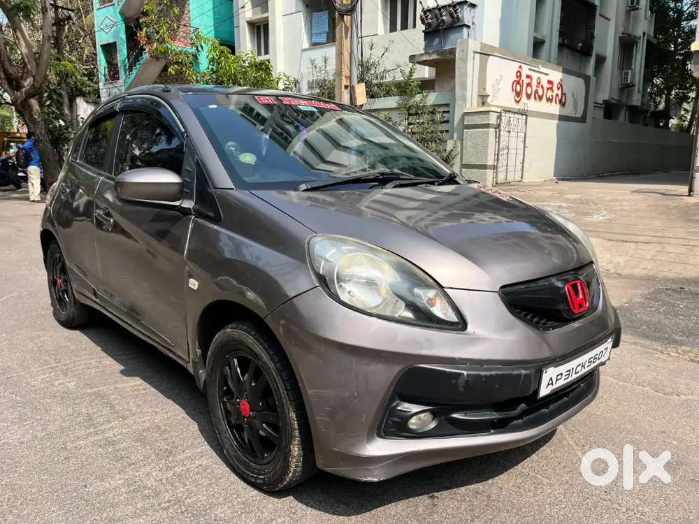 Honda Brio 2013 Petrol Well Maintained