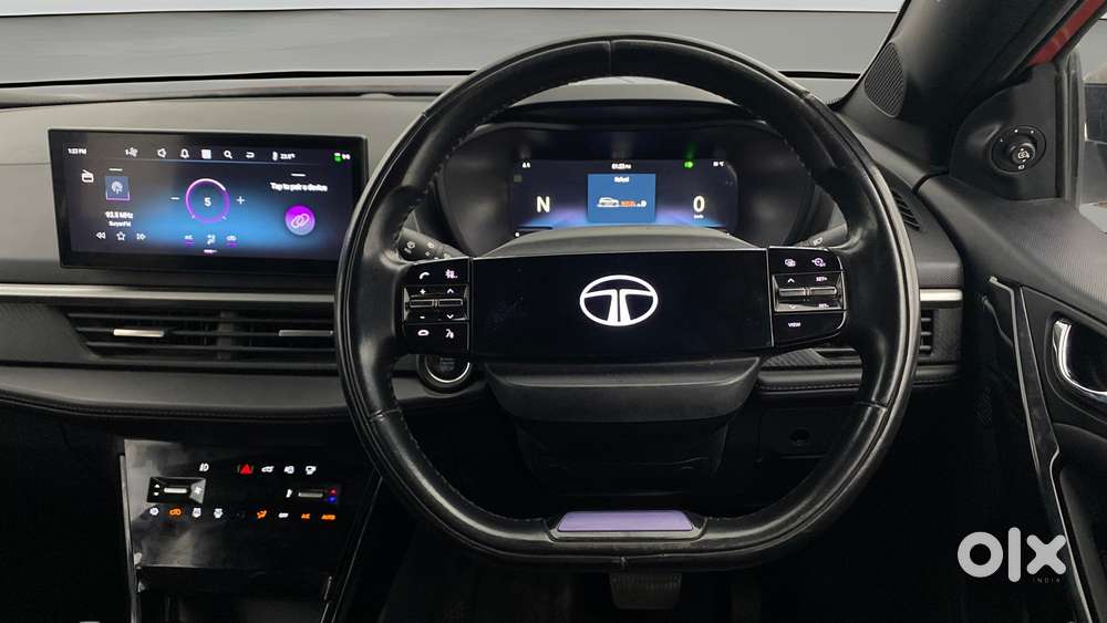 Tata Nexon Fearless Plus S Purple 1.5 Revotorq Diesel 6amt Dual Tone..