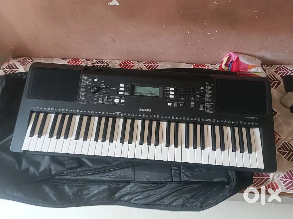 Yamaha keyboard psr E373