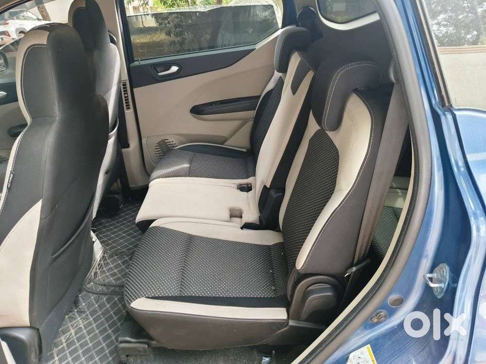 Renault Triber Rxz, 2022, Petrol