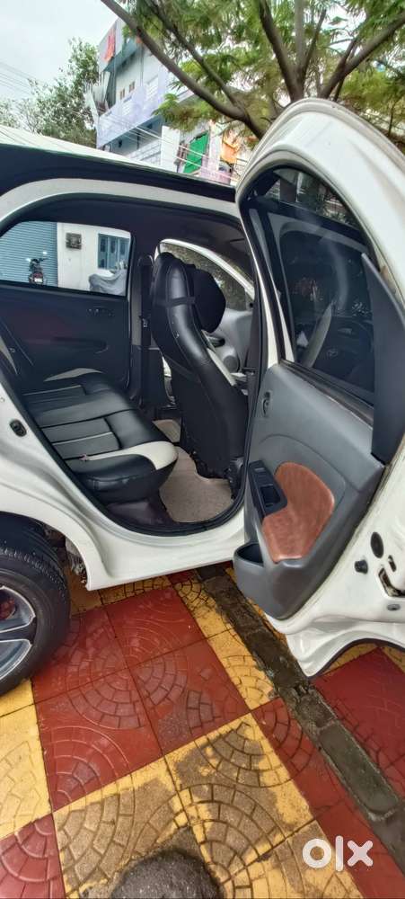 Toyota Etios Liva 2012