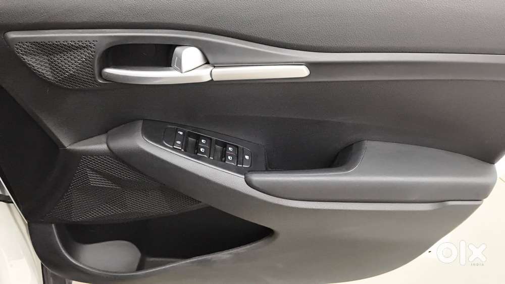 Kia Seltos 1.5 Hte Petrol, 2022, Petrol