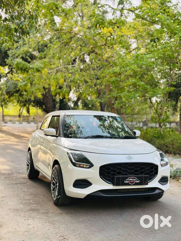 Maruti Suzuki Swift Vxi Optional, 2025, Petrol