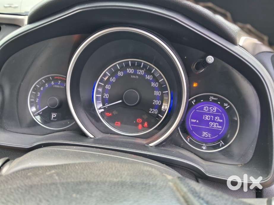 Honda Jazz V Mt Privilege, 2016, Petrol