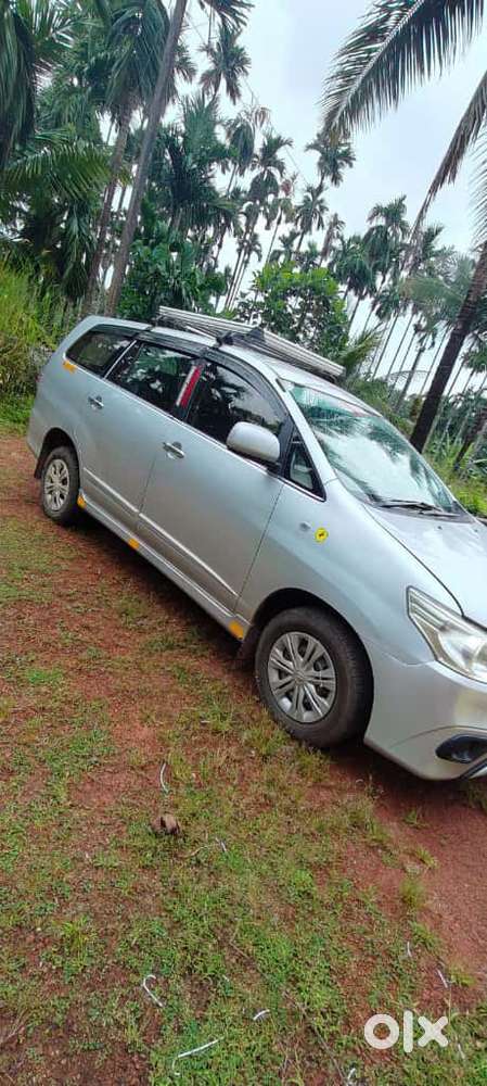 Toyota Innova 2014 Diesel Well Maintained